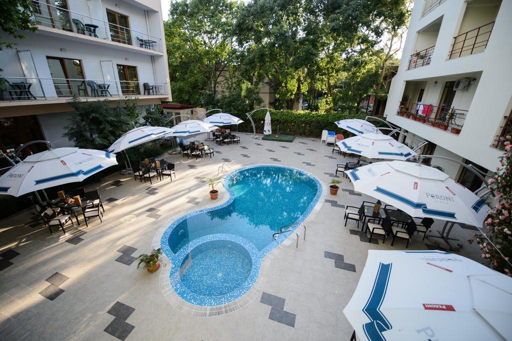 Holiday Olimp Hotel Esterno foto